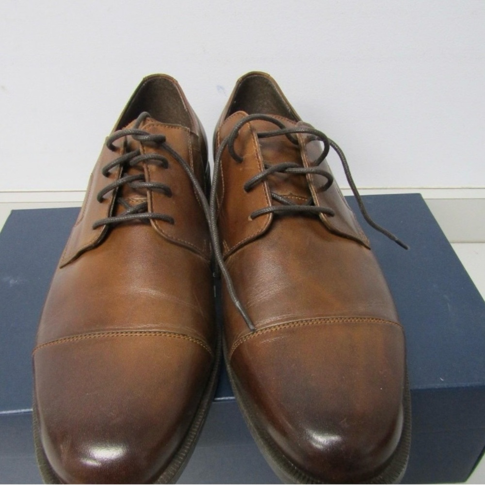 Classic Brown Oxfords with Polished Finish